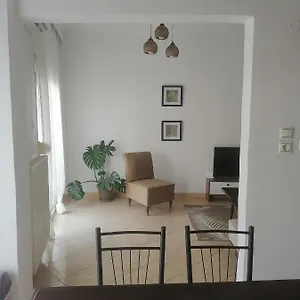 Four Reasons Apts Ampelokipi Θεσσαλονίκη